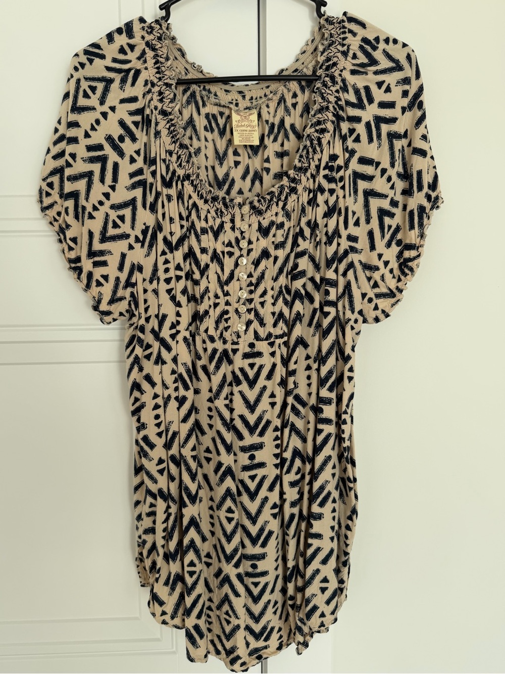 Faded Glory Beige and Black Peasant Blouse Top Size 2X (18W-20W)